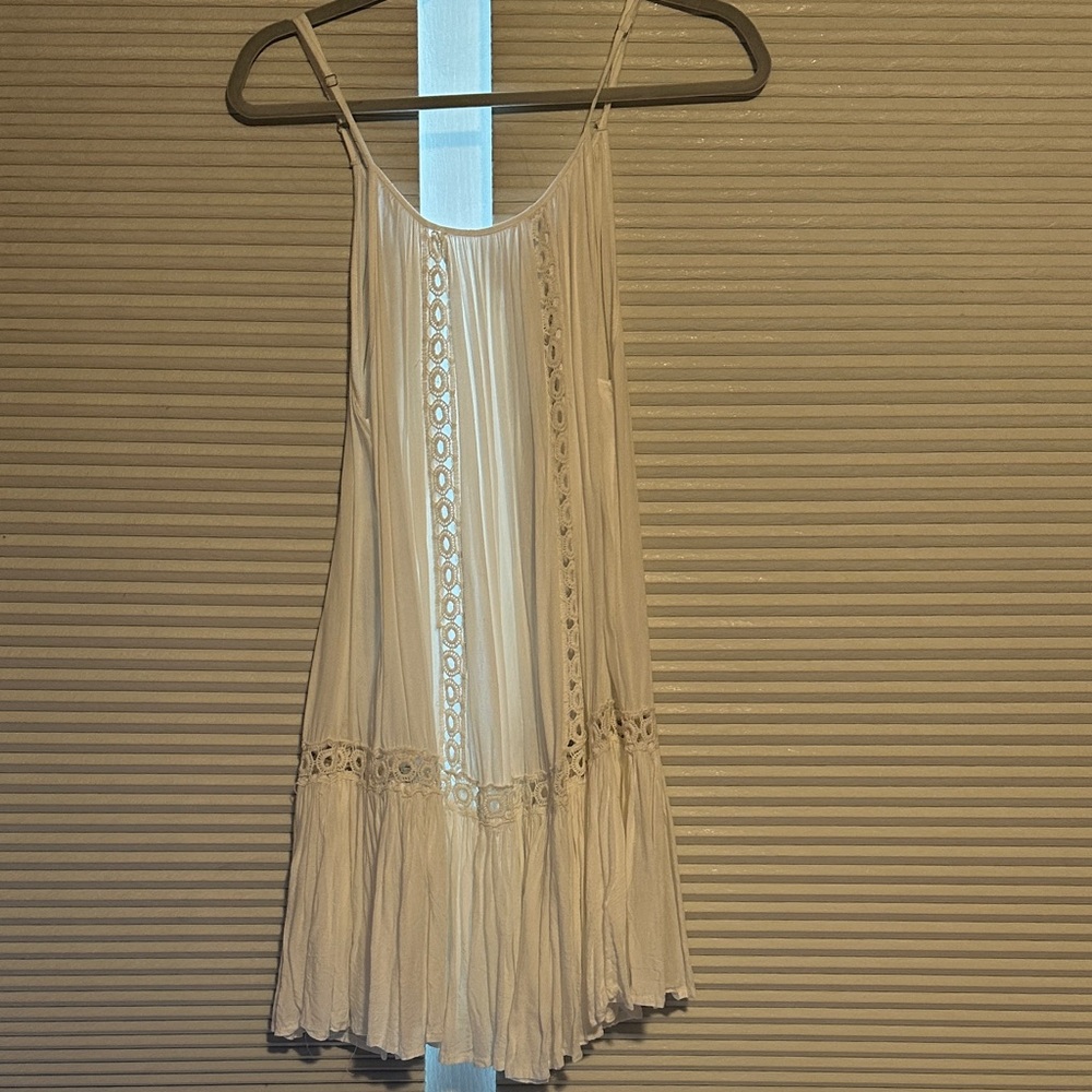 Elegant Cream Sleeveless Dress
